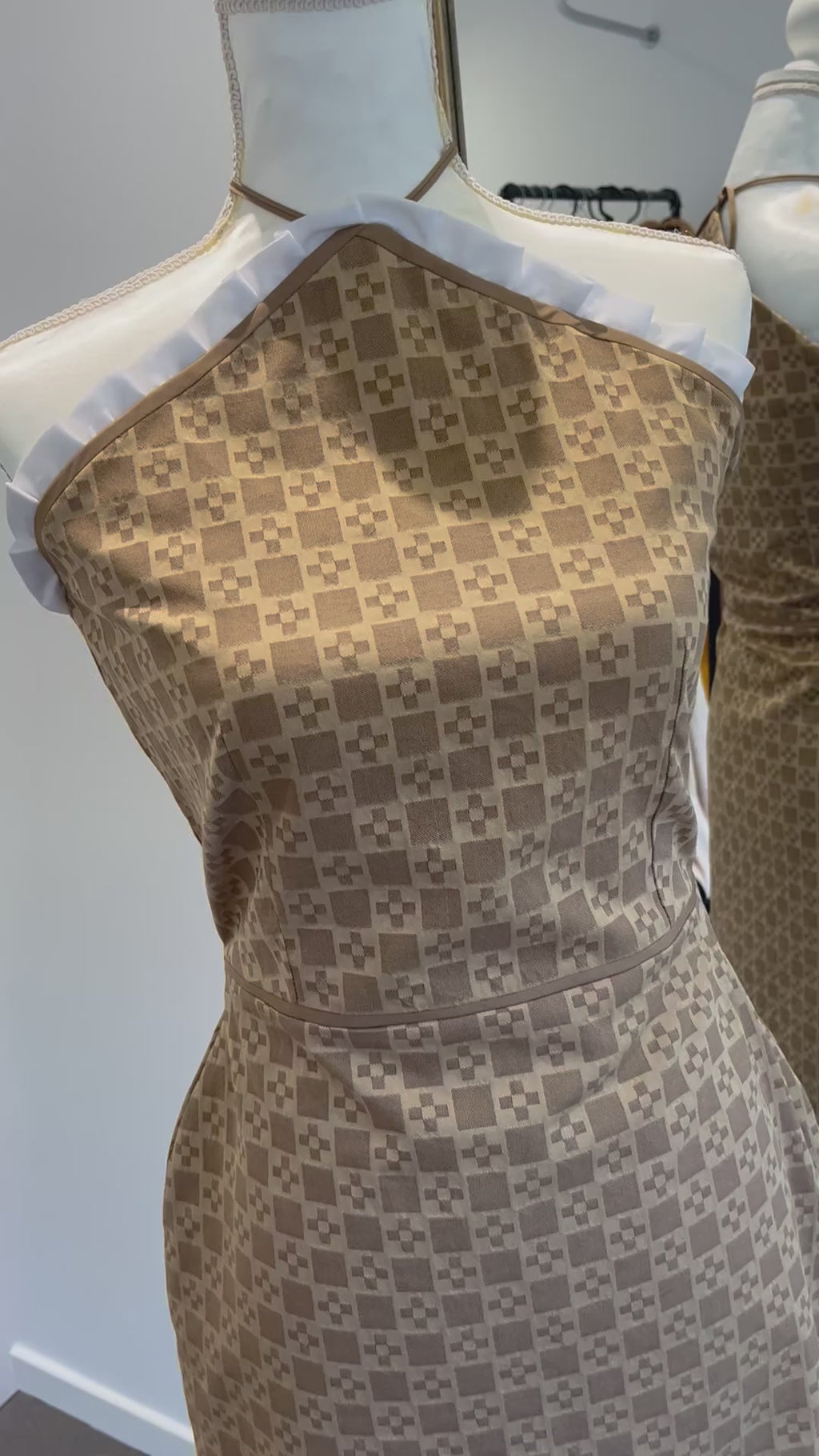 Robe VINTAGE DAISY en jacquard géométrique