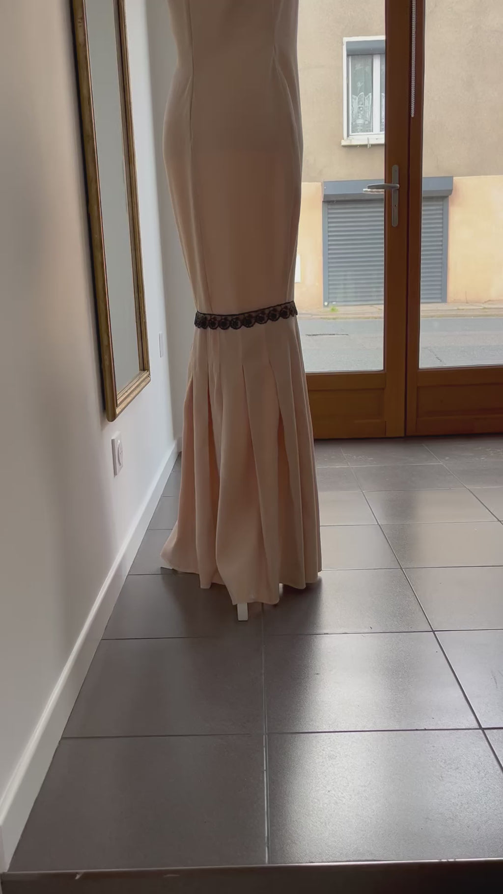 Robe de soirée GLOW beige et noir